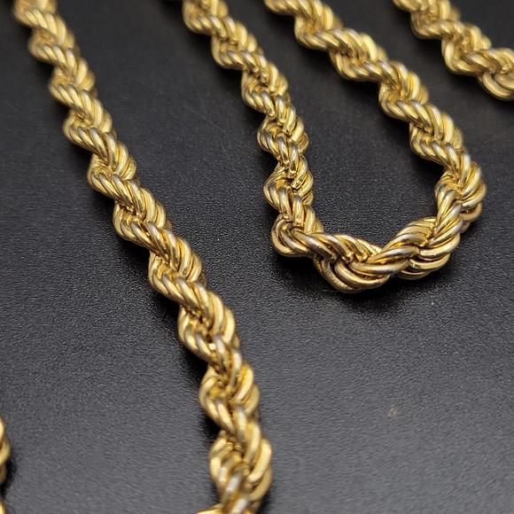 Vintage Monet Gold-Tone Rope Chain Necklace - Picture 5 of 8